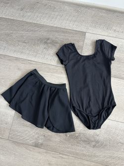 Leotard - Black toddler leotard with removable skirt - short sleeve size 6x - 7