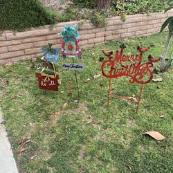 Outdoor Christmas Decor 