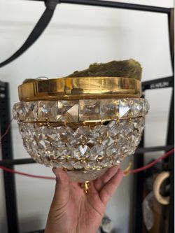 Crystal entry light