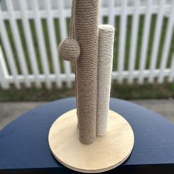 Small Cat Tower 