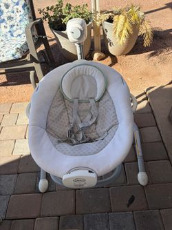 Graco Baby Rocker and Swing