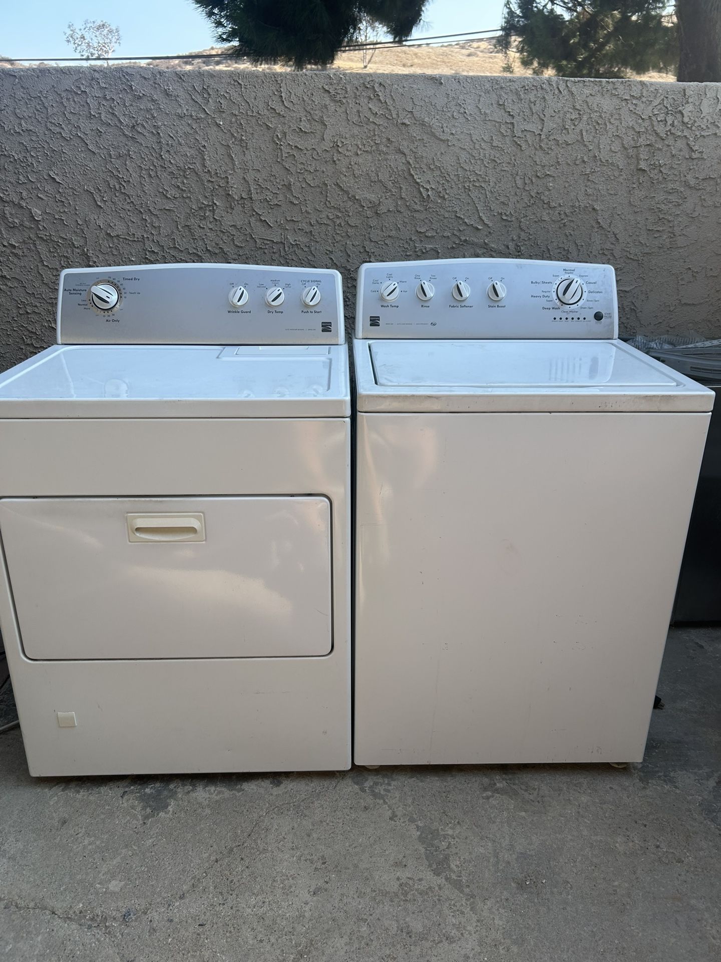 Kenmore washer and gas dryer set