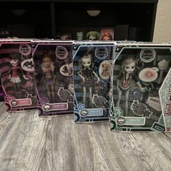 monster high dolls