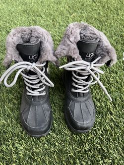 Snow Boots