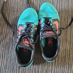 Girls Track Shoes