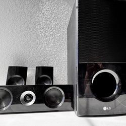 LG Surround Sound Speakers Set Working Subwoofer Center 2 Satellites