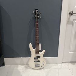 GSRM20 Electric Bass Guitar