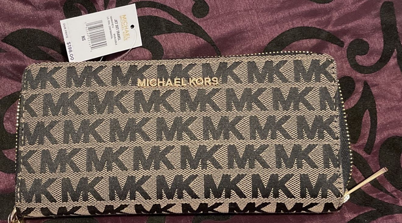 Brand New Michael Kors