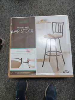 BAR STOOL ADJUSTABLE HEIGHT