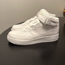 NEW Air Force 1 Mid Size 10