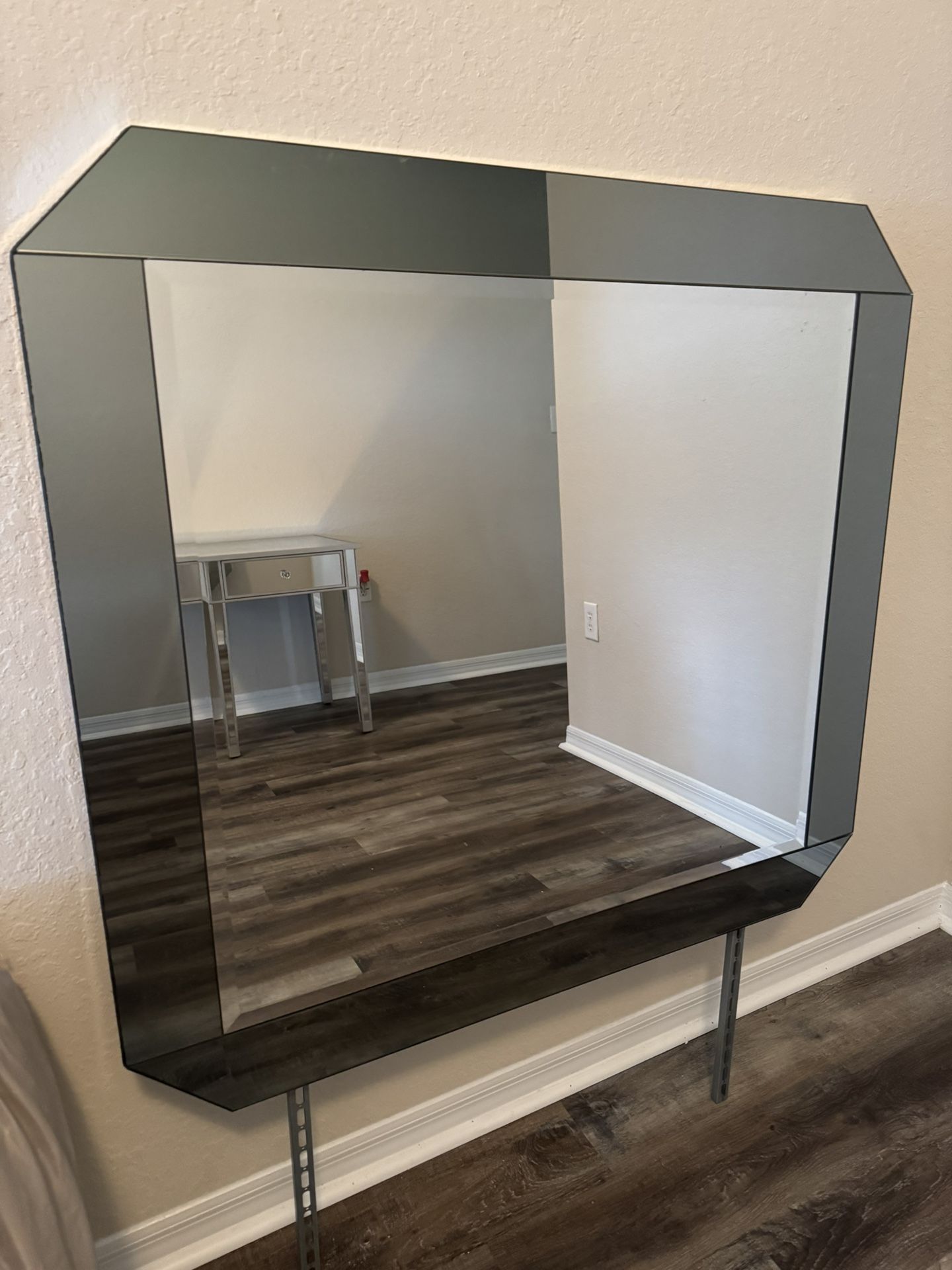 Kanes Encore ectagonal Mirror