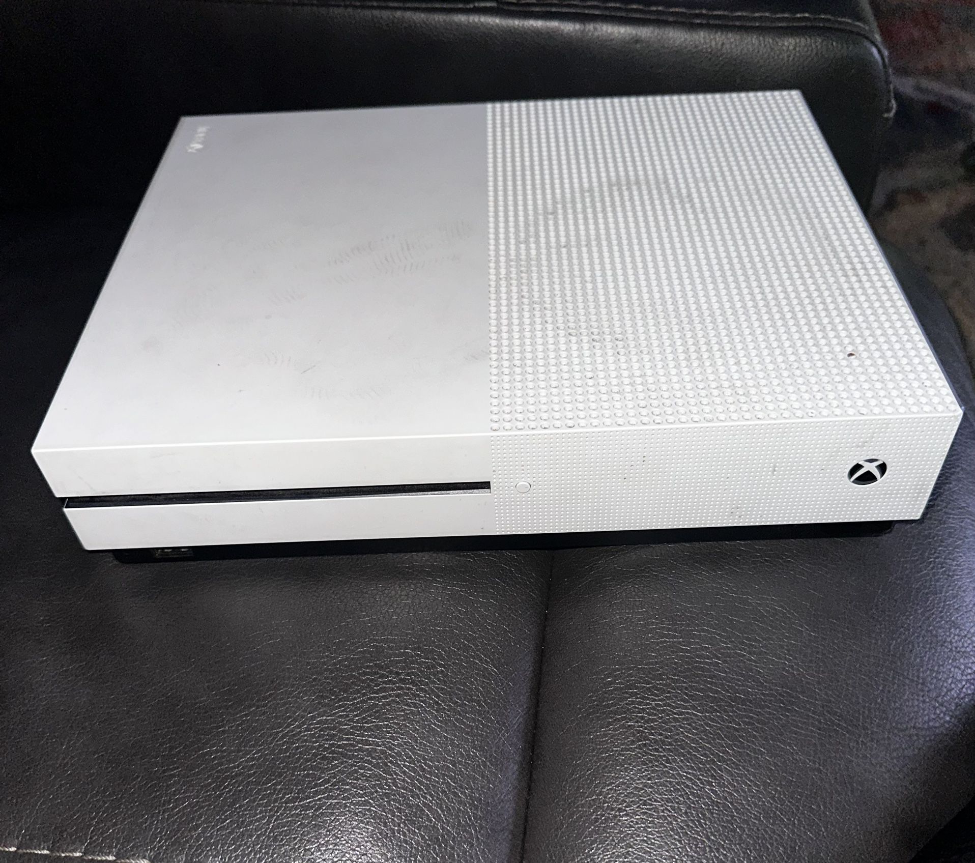 Xbox One S Model 1681