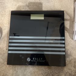 Bally Total Fitness Weighing Machine