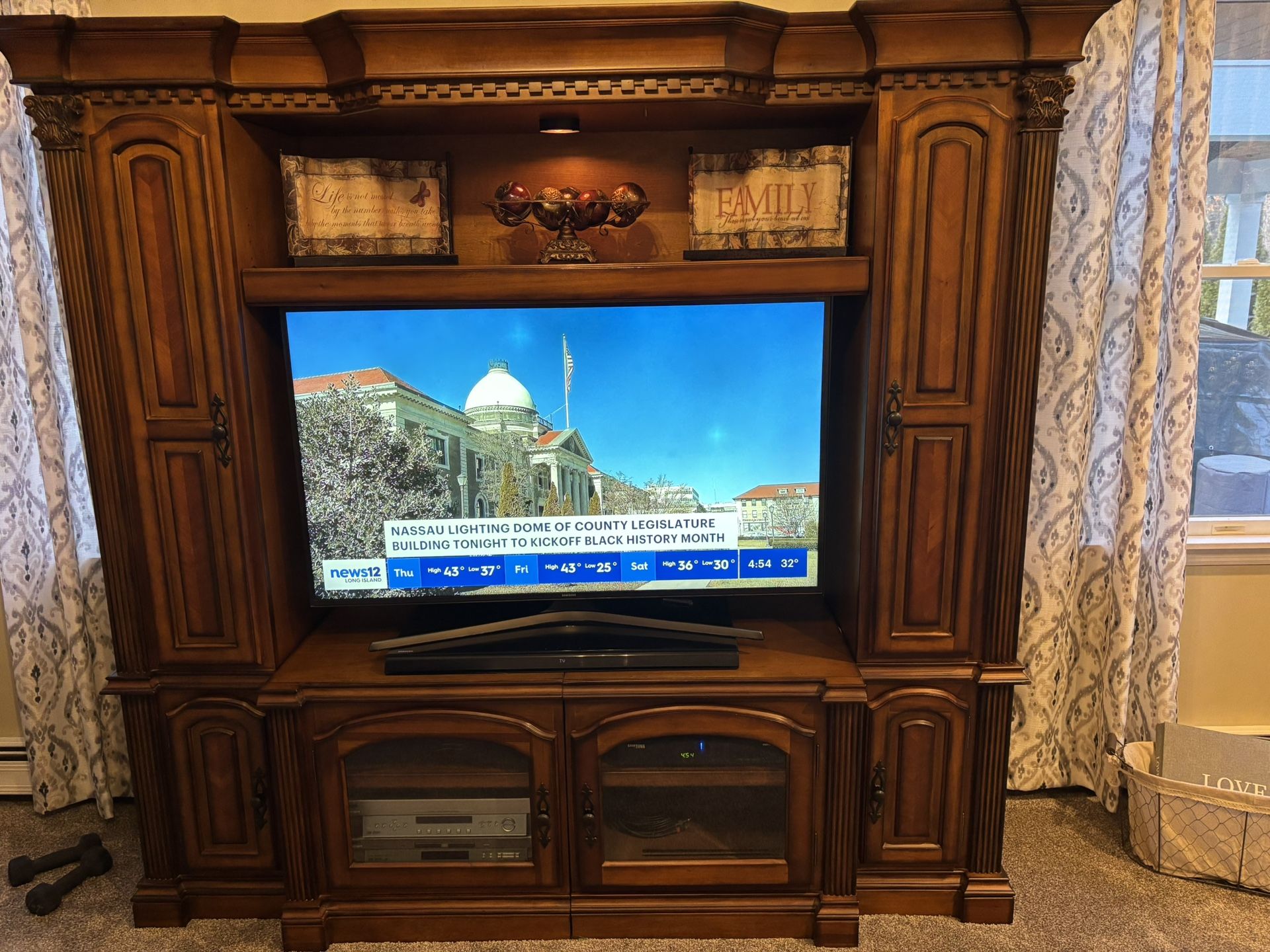 Tv Cabinet