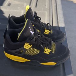Nike Air Jordan 4 Retro Thunder 2023 Black Yellow DH6927-017 Men's Size 8.5