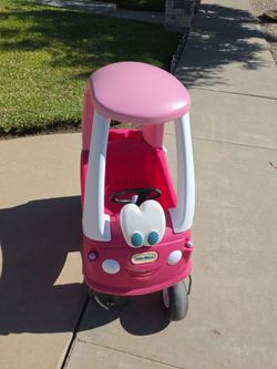 Girls toy car