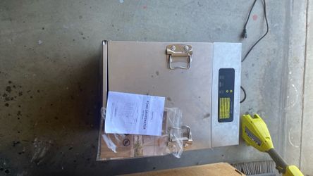 Food dehydrator