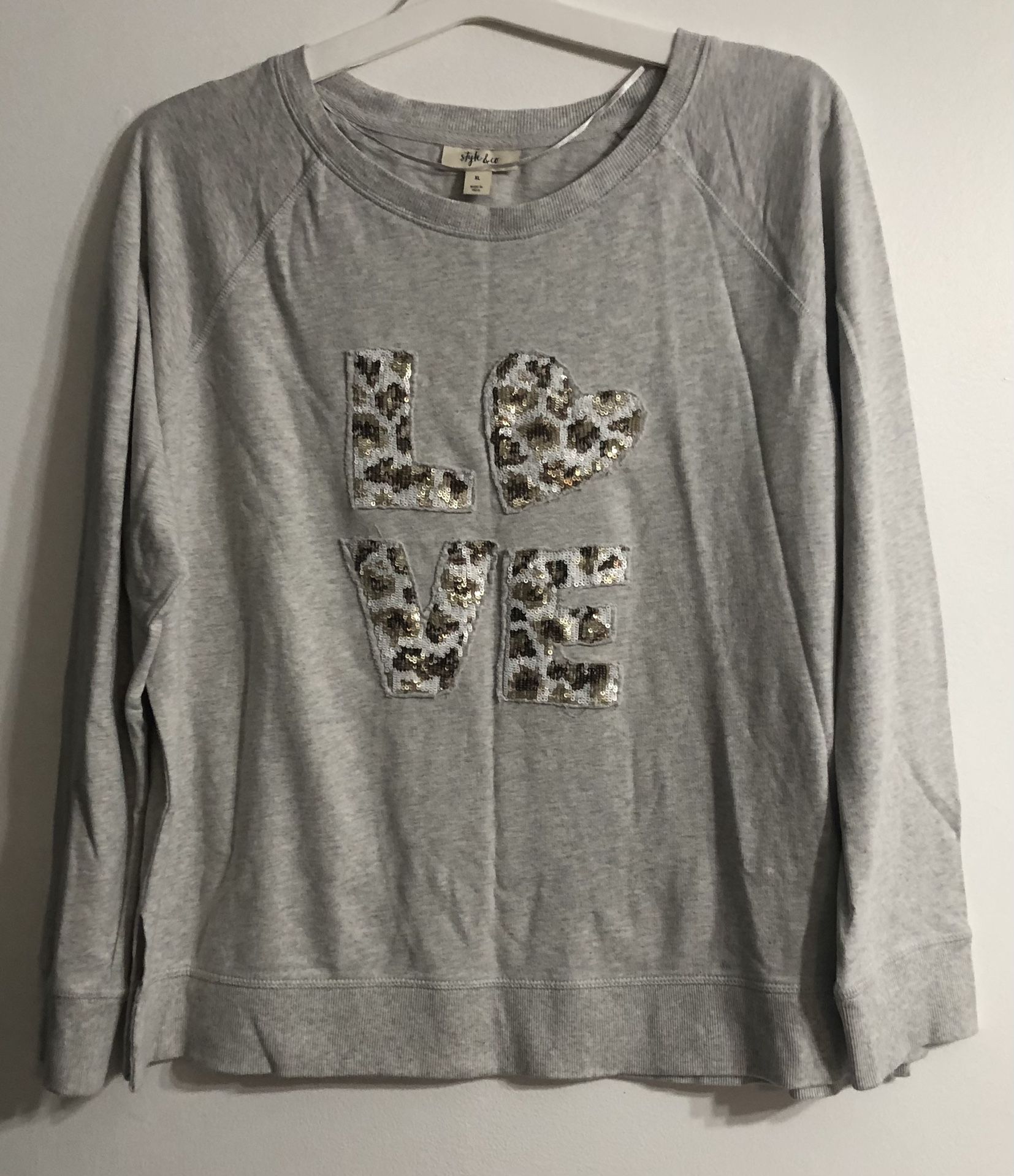 Style & Co sweatshirt for women Love Graphic crewneck soft pull over gray .XL