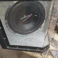 Audiobahn Woofer Alpine Amplifier