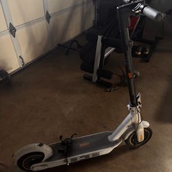 Electric scooter ninebot foldable