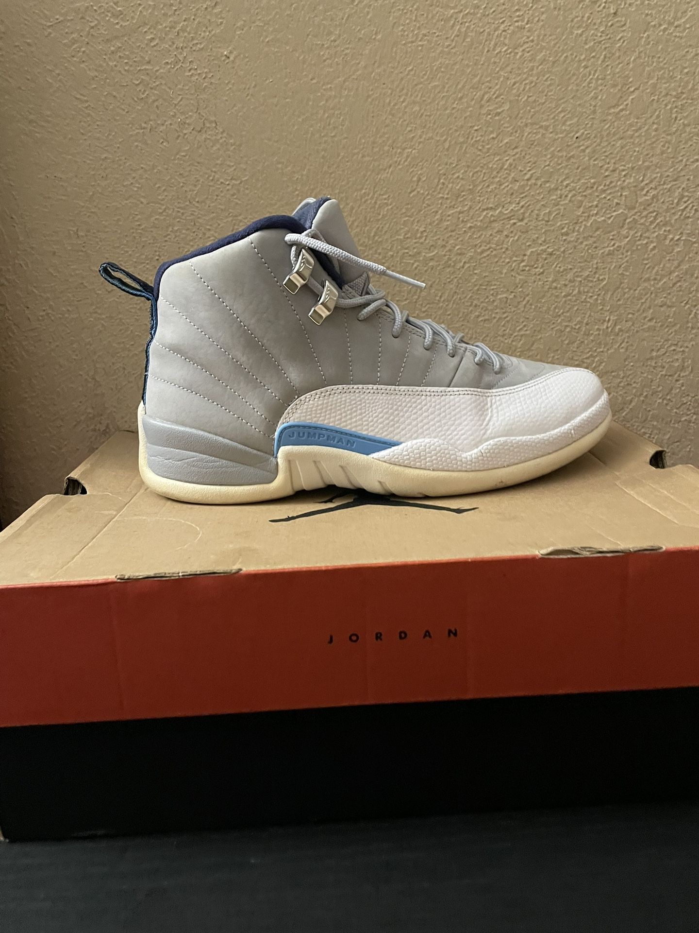 Jordan 12 Grey University Blue