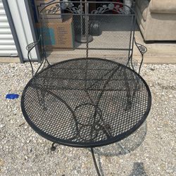 Wrought Iron Patio Table - Stylish Outdoor Piece! 