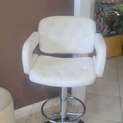 Make Up Chair