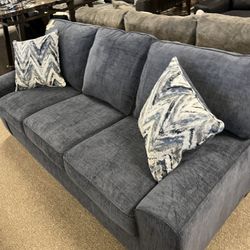 Cozy Stunning Nice couch! 