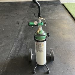 O2 Bottle, Regulator, Cart. 