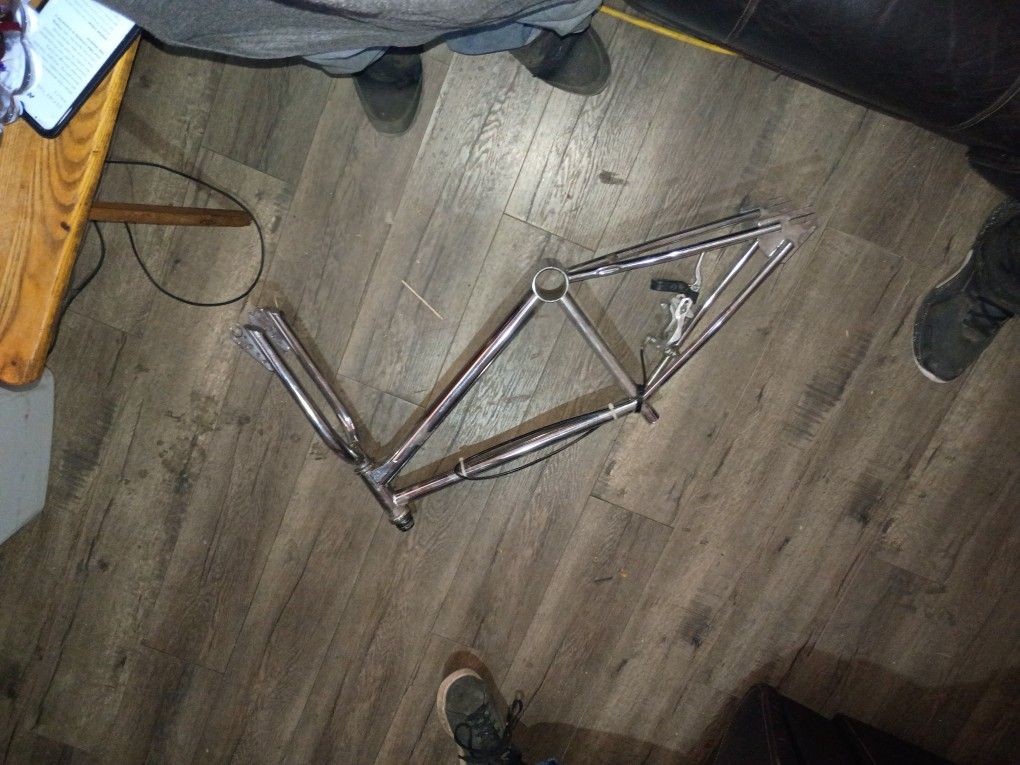 Old School RED LINE 20 IN. BMX FRAME CHROME