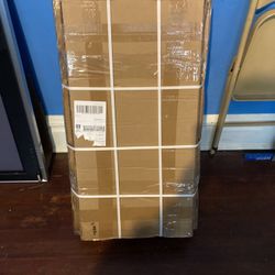 2010 Pontiac new radiator AC radiator 2.4 brand new in a box