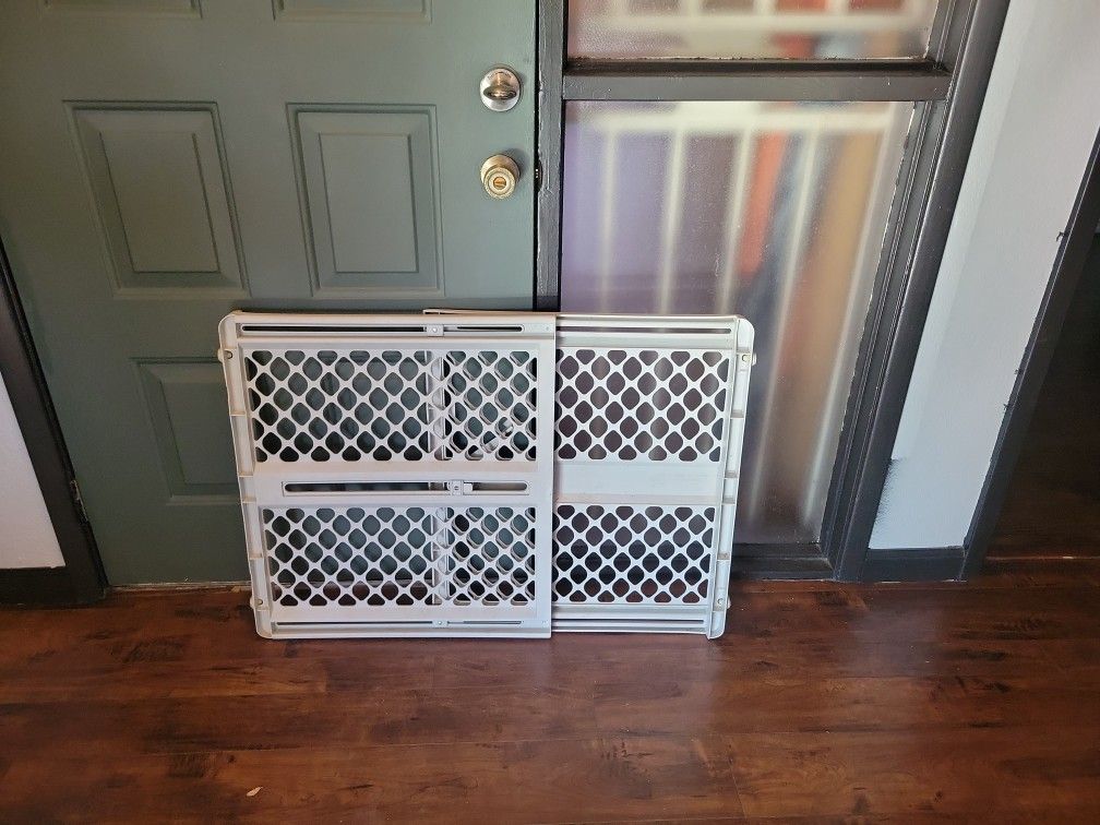 Baby/Dog Gate