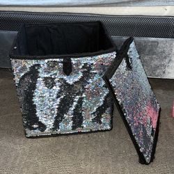 Small Storage Cubes