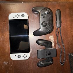 Nintendo switch OLED bundle 
