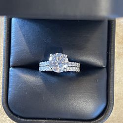 Diamond Engagement Ring And Wedding Band Set