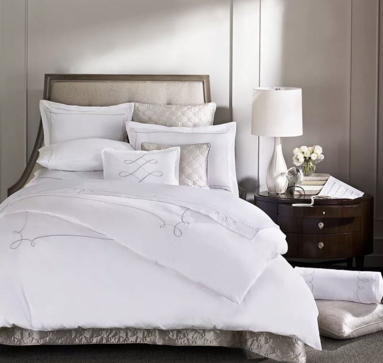 NEW Barbara Barry King Duvet Cover (MSRP $625) - Main Image