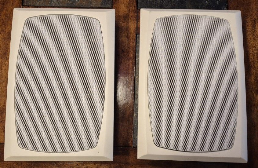 Tannoy SwI8 High End  In Wall Speakers