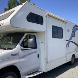 2000 26 Ft Gulfstream Ultra Class C Rv