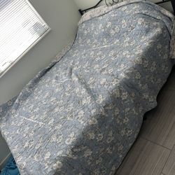 Queen Metal Bed Frame And Mattress 