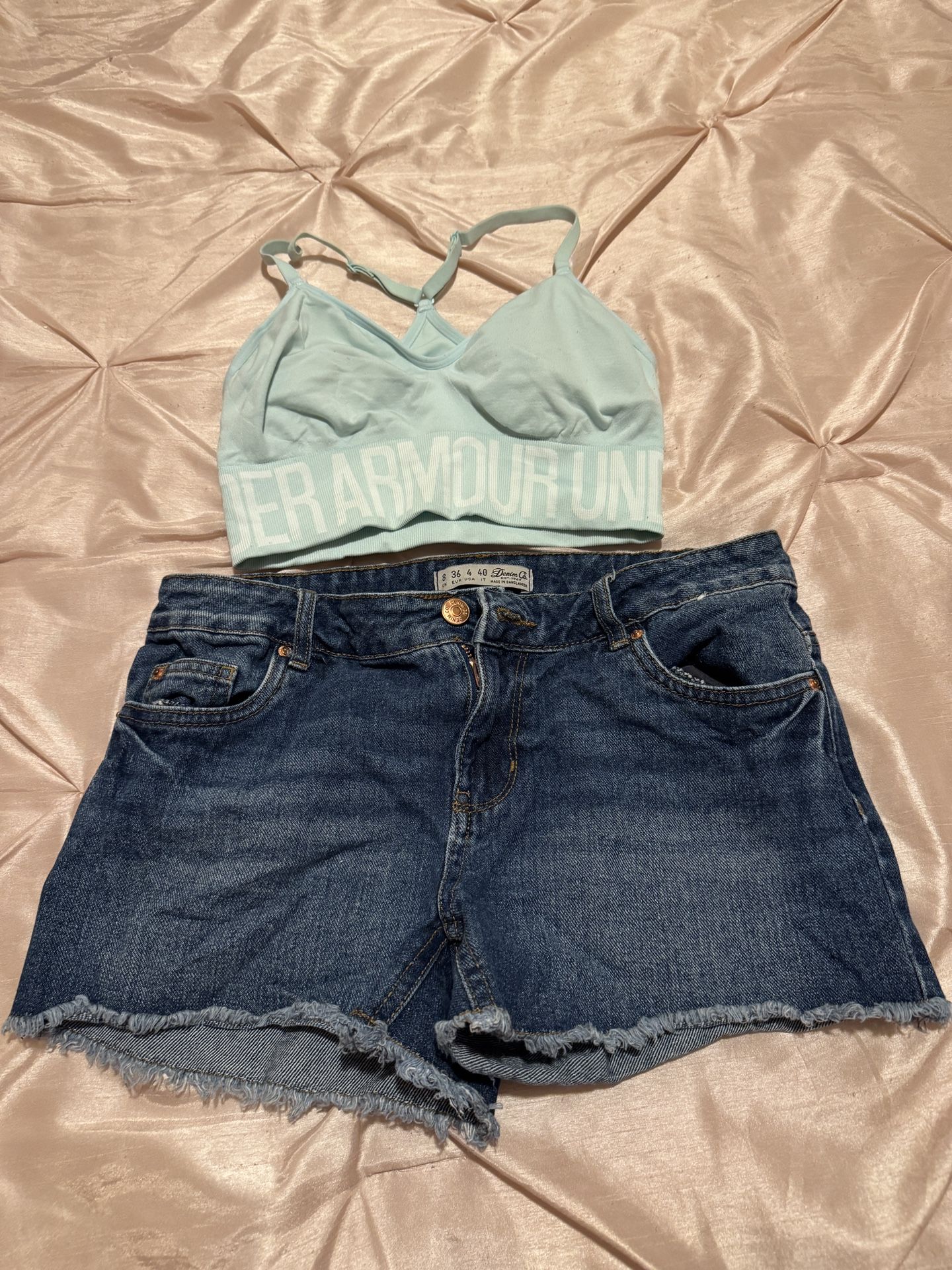 2 Juniors Like New Underarmour Small Light Blue Sports Bra & Denim &Co. Size 4 Shorts