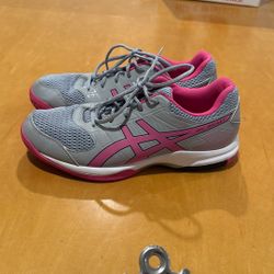 ASICS GEL ROCKET 8 VOLLEYBALL SHOES