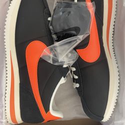 Nike Cortez Size 8 Men’s