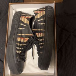 Burberry Shoes