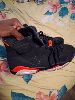 Jordan 6s size https://offerup.com/redirect/?o=OS41Lmlu good condition too,classic