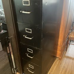 4 Drawer Vertical File Cabinet 