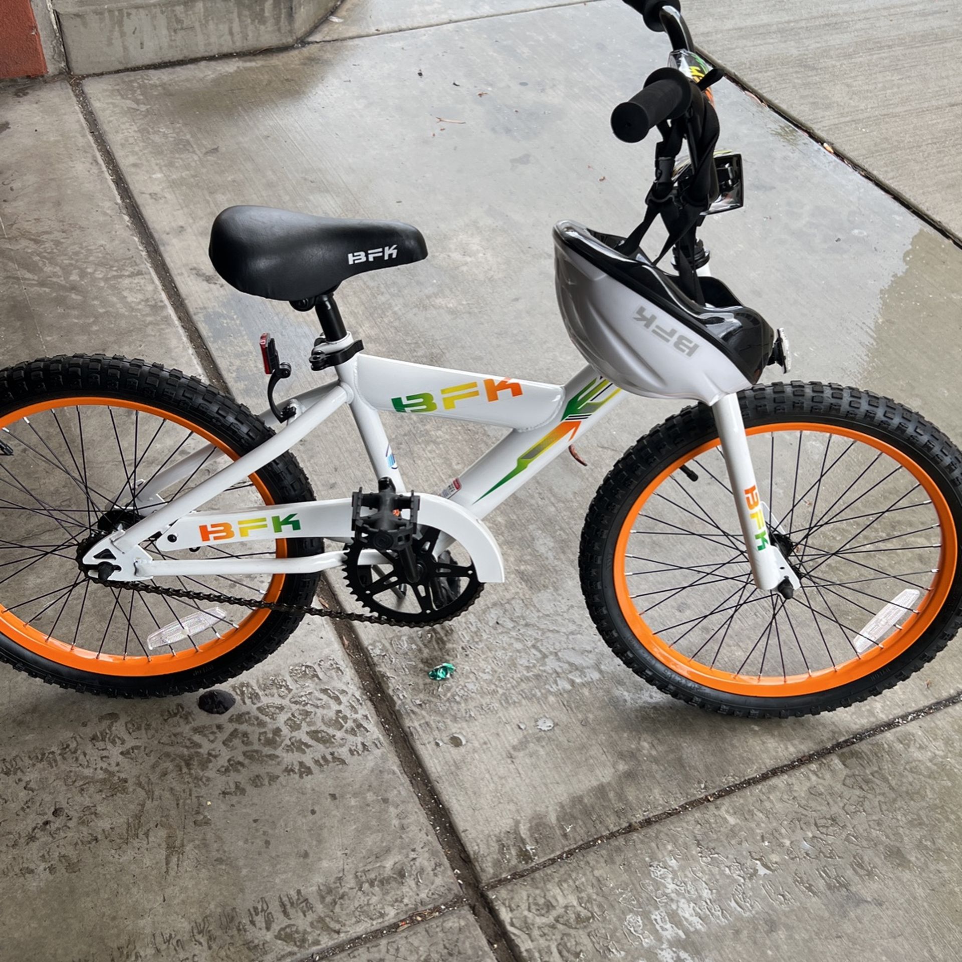New BFK 24” Bike And Helmet