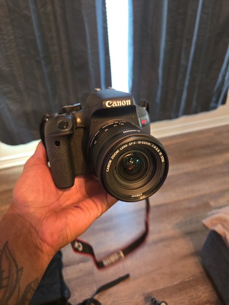 T7i  eos rebel dslr $575 obo
