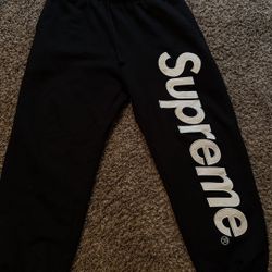 Supreme Logo Pants 