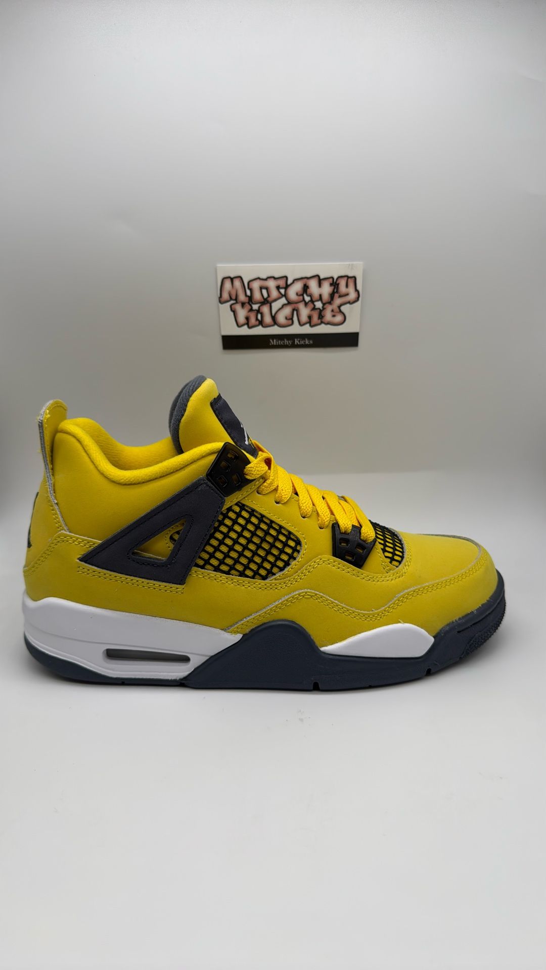 Jordan 4 Retro Lightning (2021) (GS) Sz. 6Y