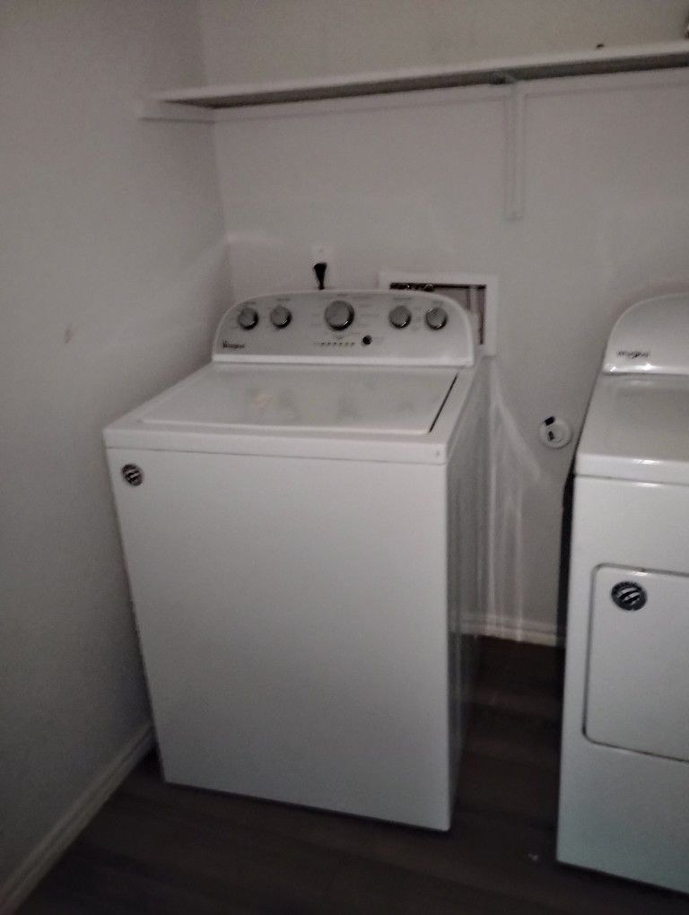 Dryer and Washer Set